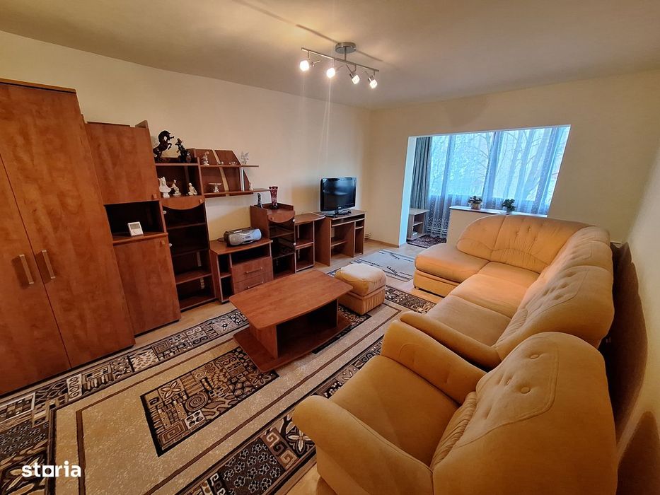 440 euro!!!Ap.cu 3 camere Et 1 cu centrala proprie Zona Bucovina