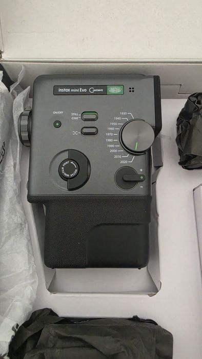 FUJIFILM Instax Mini Evo Cinema Camera Hibrid Instant