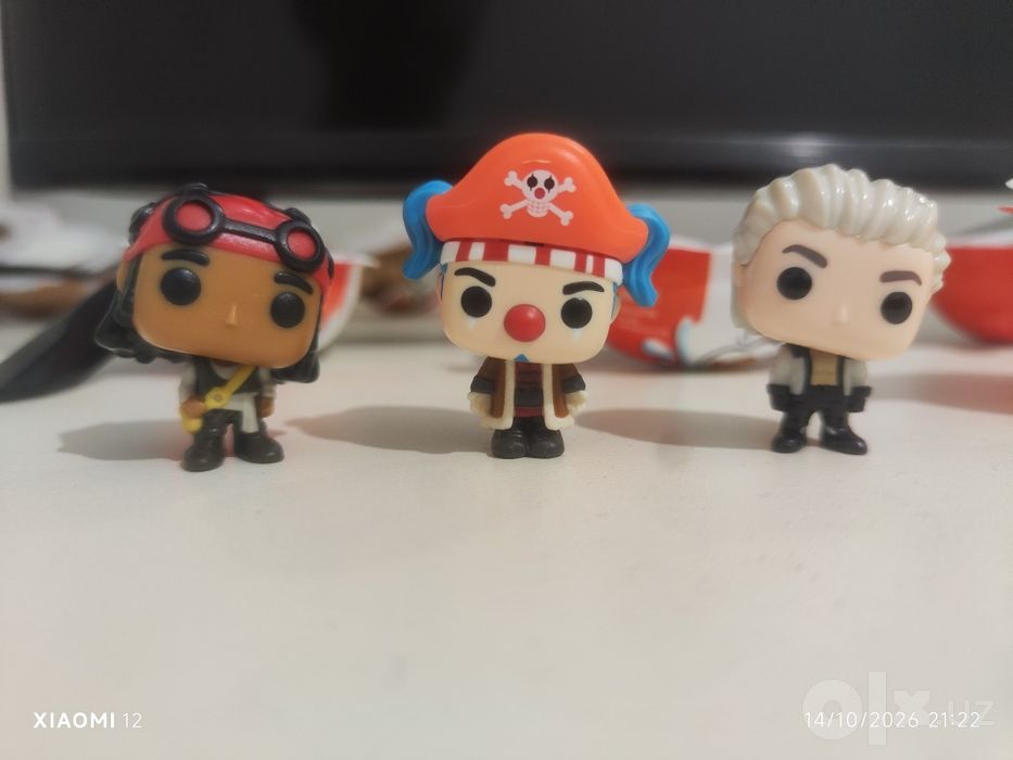 Kinder JOY one piece. Gold luffy