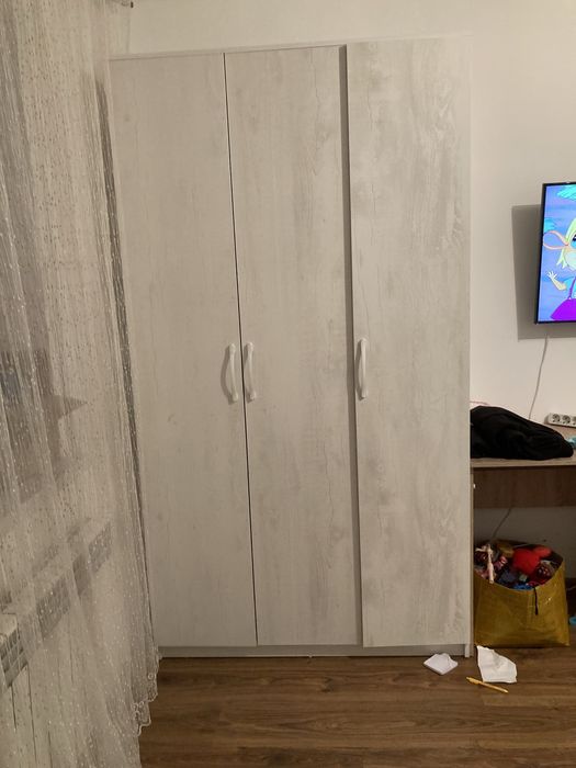 Шкаф б/у в отличном состоянии