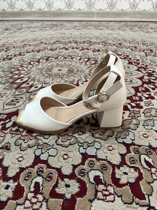 Туфли на не высокои подошвой