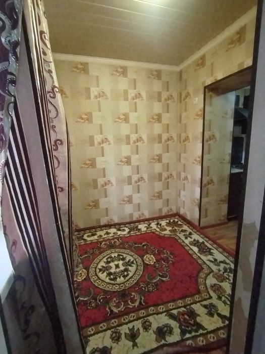 Чирчик ш. Навоий Арбат кирпичный дом 2³х/1/4