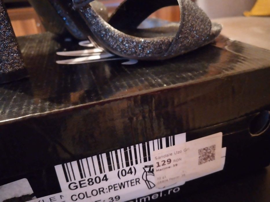 Sandale de ocazie