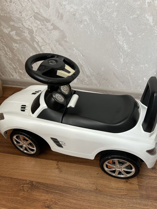 Машинка -толокар