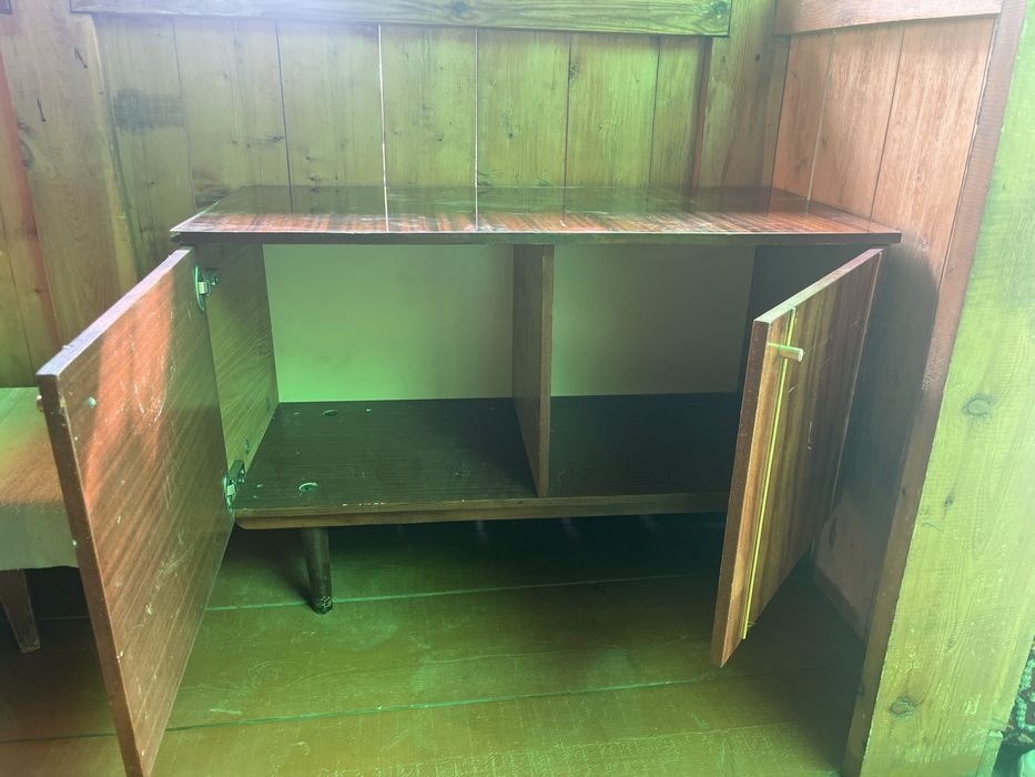 Продаю батареи комод телевизор связи