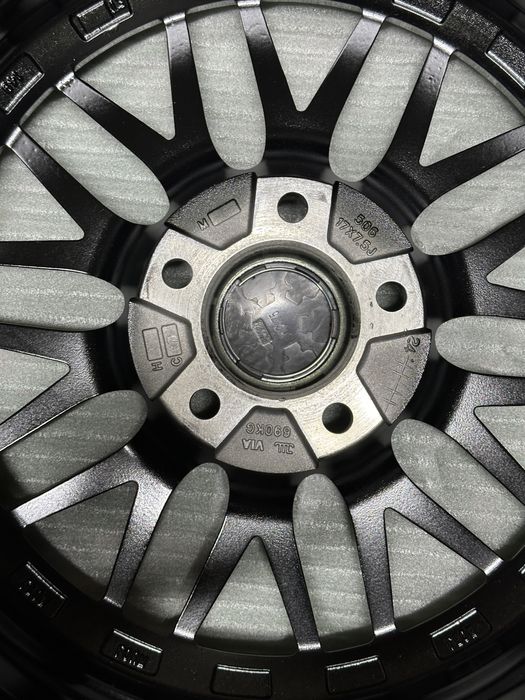 R17 5x114.3 стильные литые диски в идеале