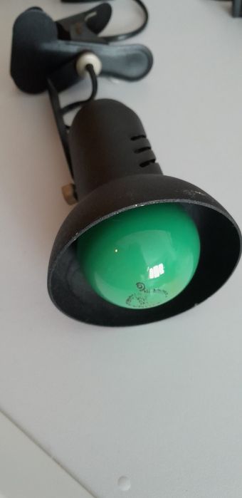 Нощна лампа с щипка