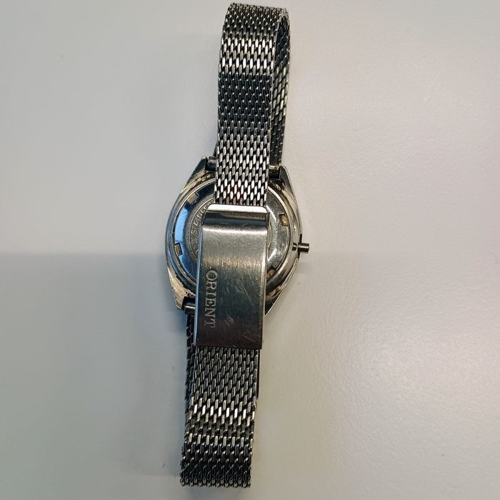 Дамски часовник ORIENT Crystal