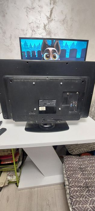 Televizor LCD Philips 81