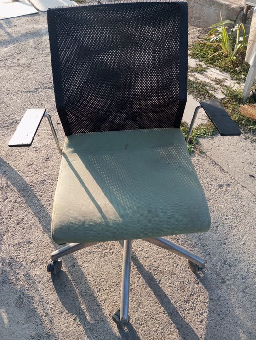 Продам кресло на колесах