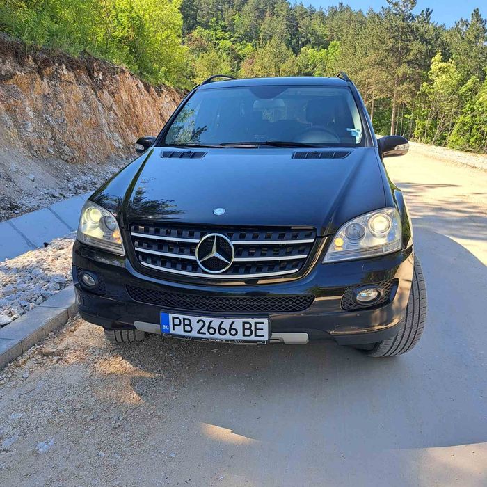 Mercedes ML320 2007 година