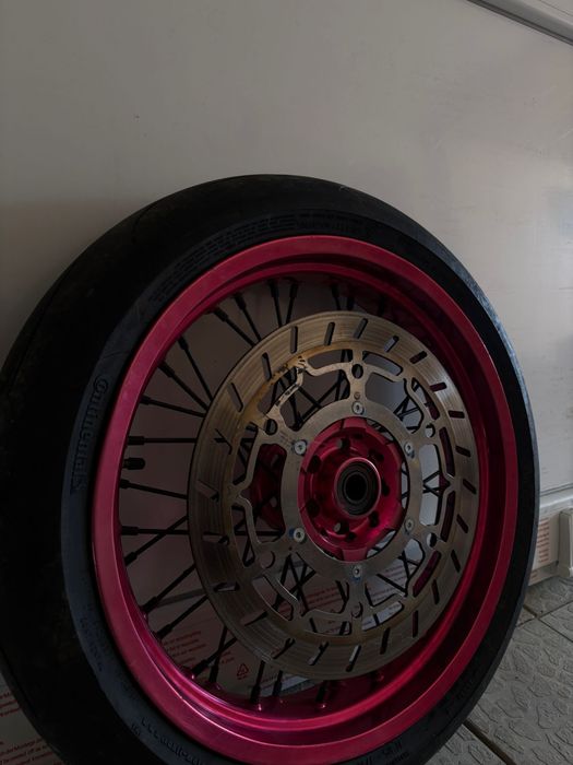 Vând set roți moto 17”