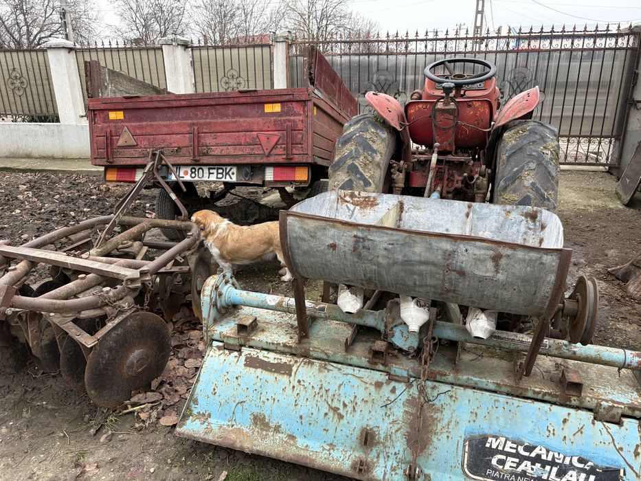 Freza multifunctionala UTB V445 si remorca