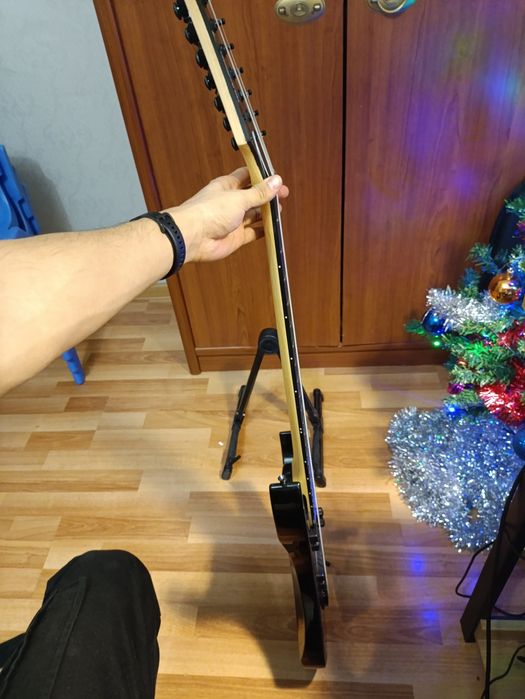 Восьмиструнная электрогитара SubZero