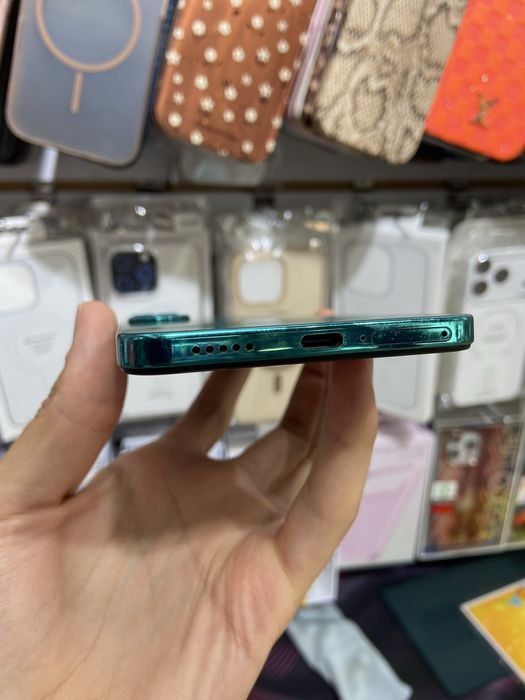 Vivo V40 Lite 8/256 ideal
