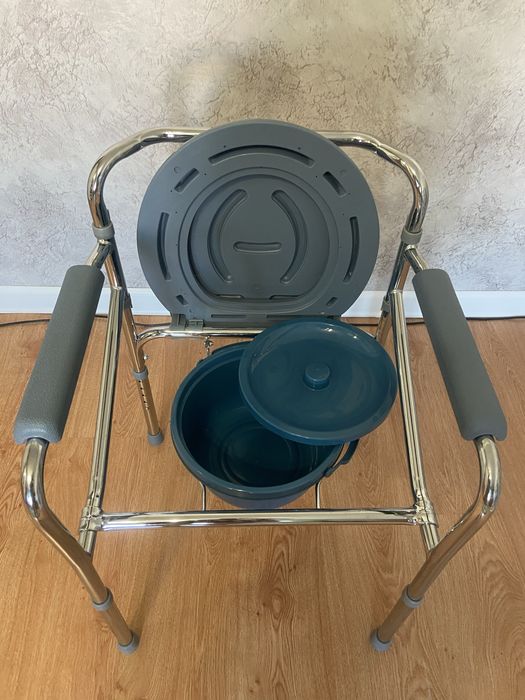 Продам кресло- унитаз, в отличном состоянии