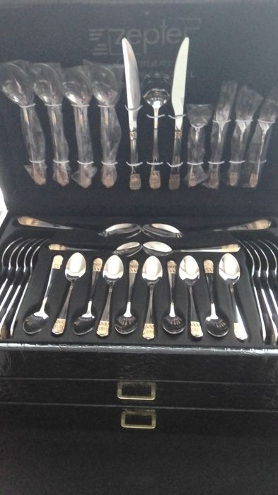 Набор столовых приборов,