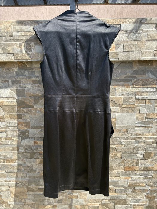 Черна рокля Agatta