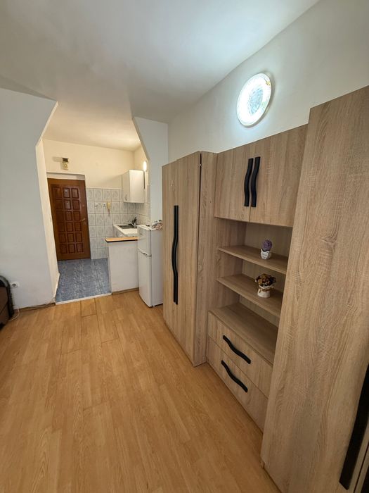 Garsoniera de vanzare