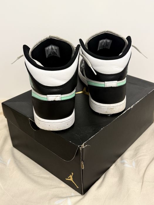 Vand adidasi jordan 1 mid originali