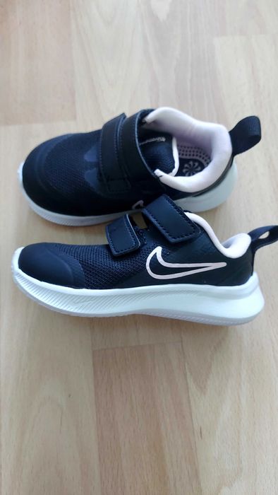 Нови детски маратонки nike 22