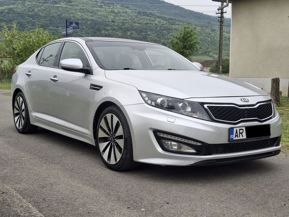 Kia Optima - 1.7 CRDI Automat / Climatronic / Pilot / Navigatie / Senzori / Piele