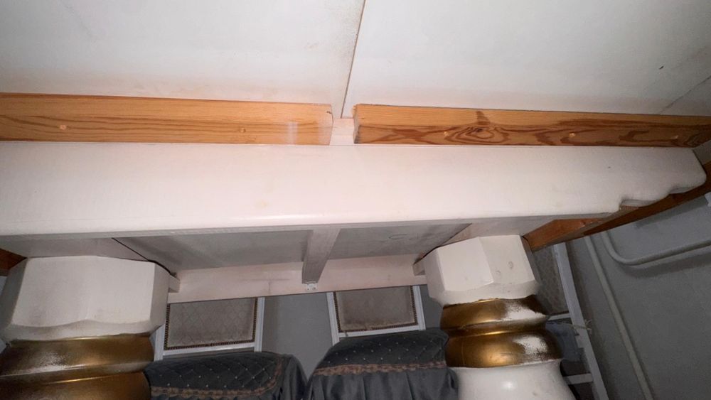 Продам стол кухонный