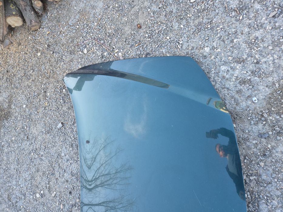 Оригинален преден капак за Волво В70 2001- 2006г