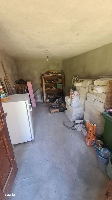 Construcție + teren de vânzare în comuna Valea Iașului,  județ Argeș.