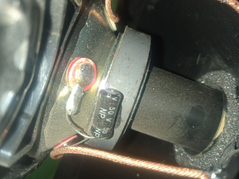 Колонки в машину