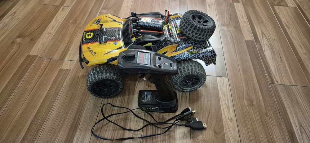 Automodel DEERC 1:10 masina telecomanda nu Traxxas