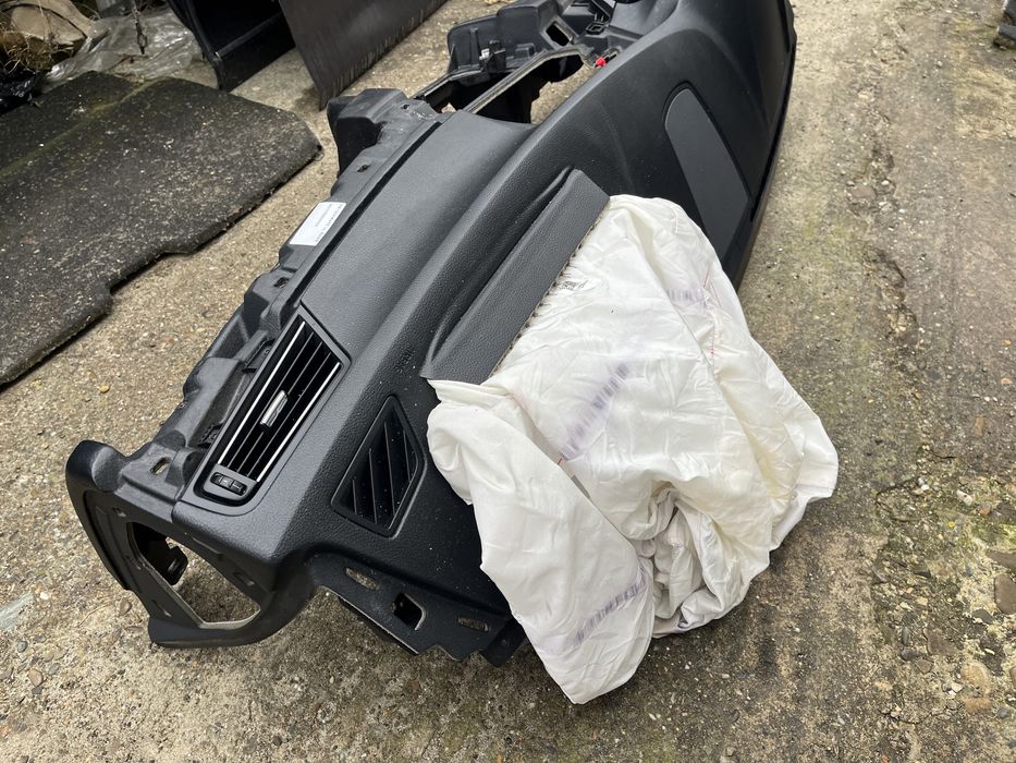 Plansa bord sparta / declansata BMW Seria 5 F10 F11