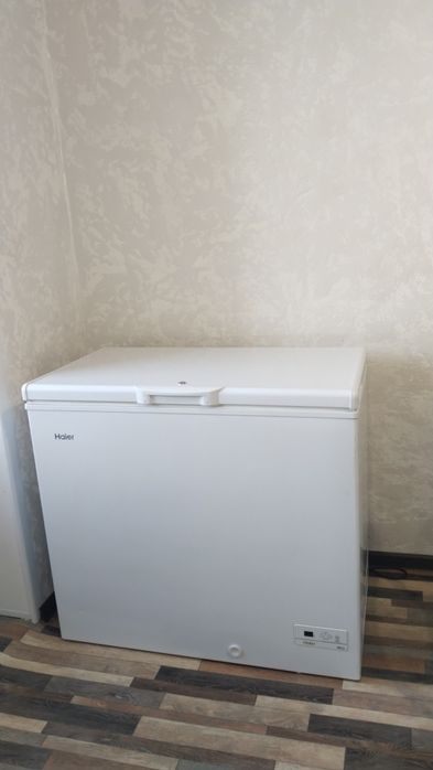 Продам морозильник