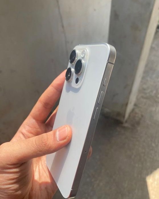 iPhone 15pro 128gb