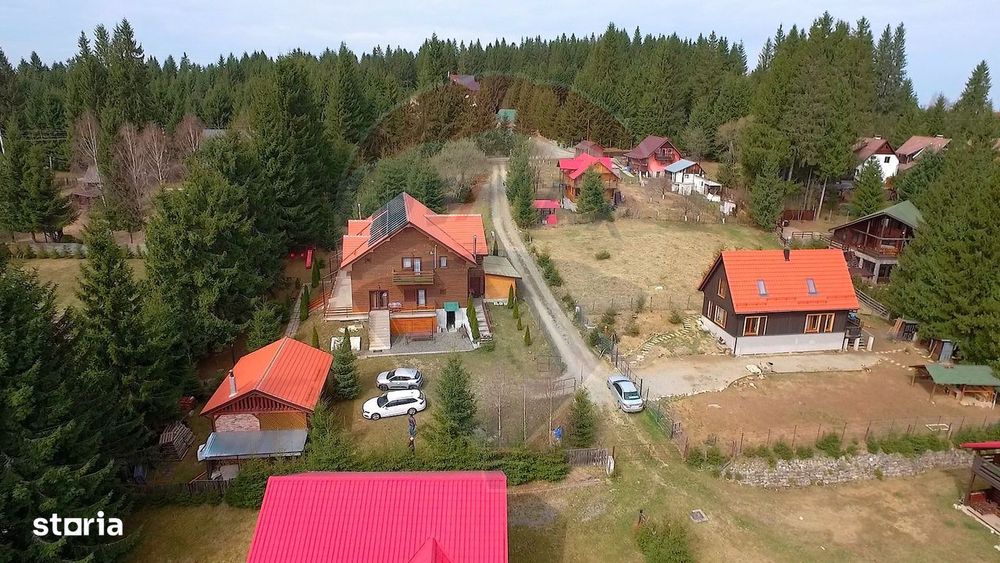 Cabana cu 7 camere de vânzare, 387 mp utili, 1300 mp teren!