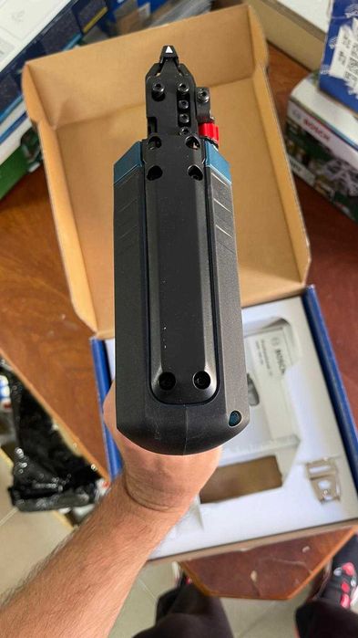 Pistol de bătut cuie Bosch Professional  GNH 18V-35 – fără fir (recul minim, motor fără perii, include cârlig pentru curea, L-BOXX 136)