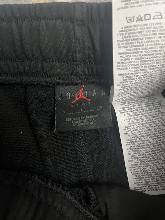 Vand pantaloni jordan