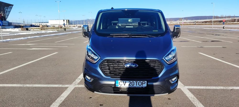 Ford Tourneo Custom Ford turneo custom gama active. 8 locuri.  Motorizare 2.0 diesel 136 k
