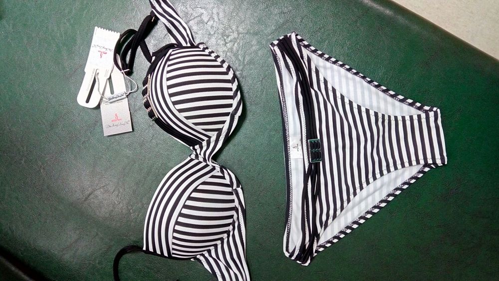 Нов бански -19лв.