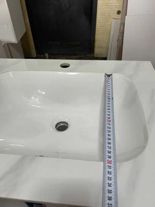 Тумба с раквиной