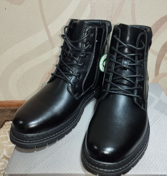 Новые мужские ботинки.С мехом.Турция