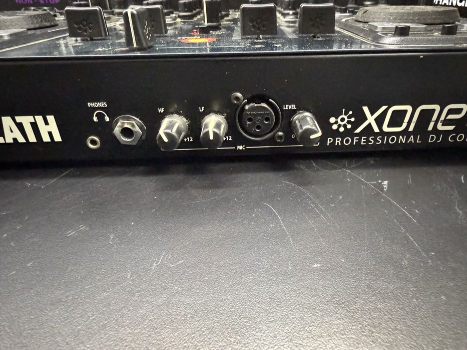 Allen & Heath Xone:DX