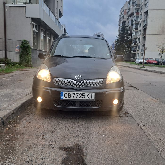 Тойота ярис версо