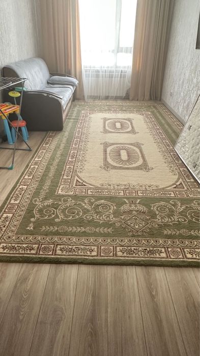 Продам ковер 2,5 *5 м