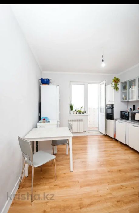 Продам оконный блок с дверью