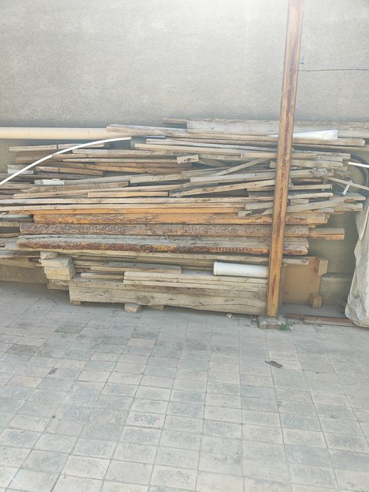 Продаются б/у балки и доски