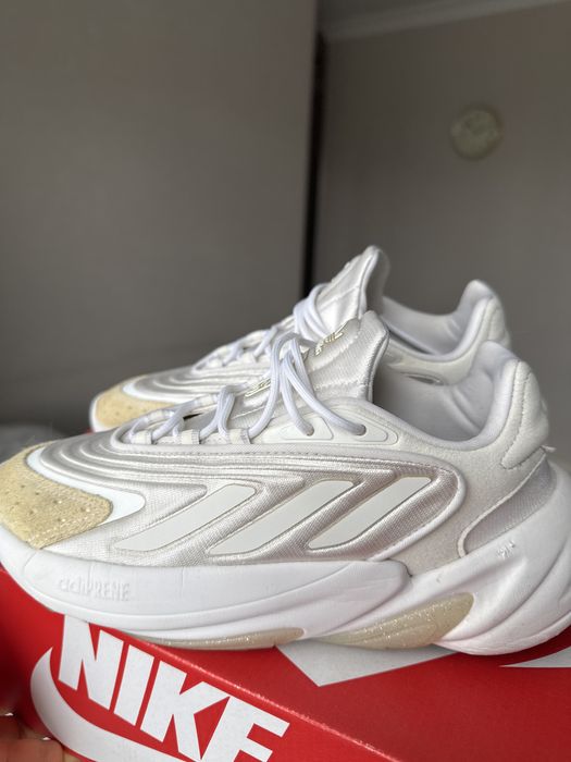 Кроссовки адидас оригинал