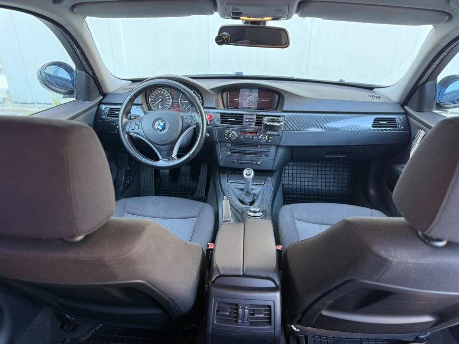 Bmw/e90/320D/2008/navi/bi-xenon