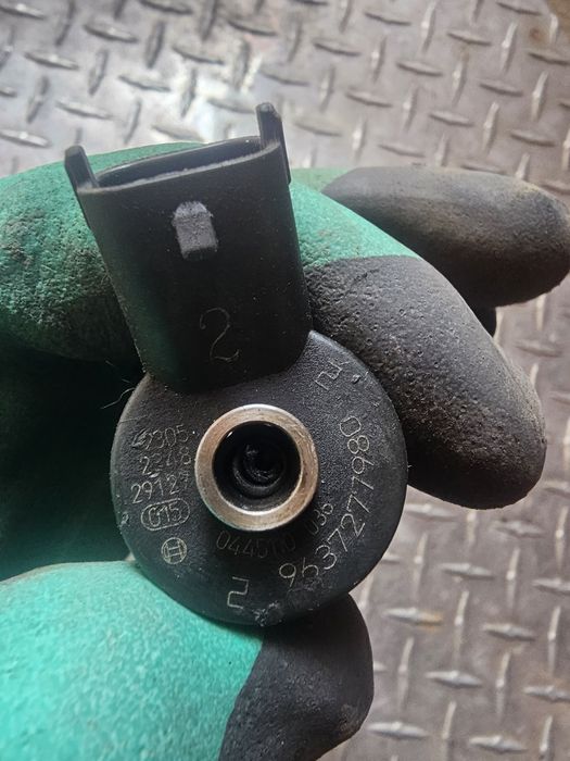 Injector Citroen C8 2.0 HDI 2003 RHT 9637277980