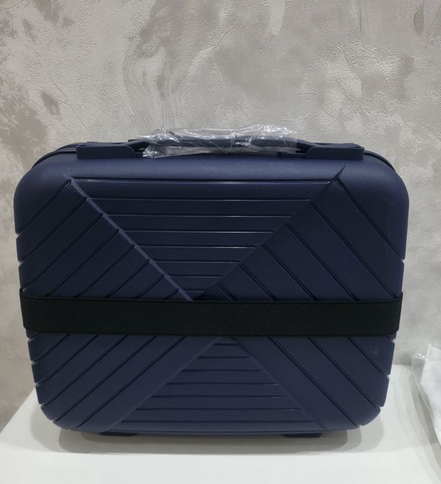 Чемодан, кейс ,ручная кладь